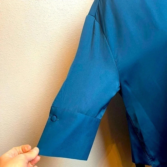 WHO What Wear low turtleneck, button up shirt, 3/4 length sleeves. - Picture 2 of 9